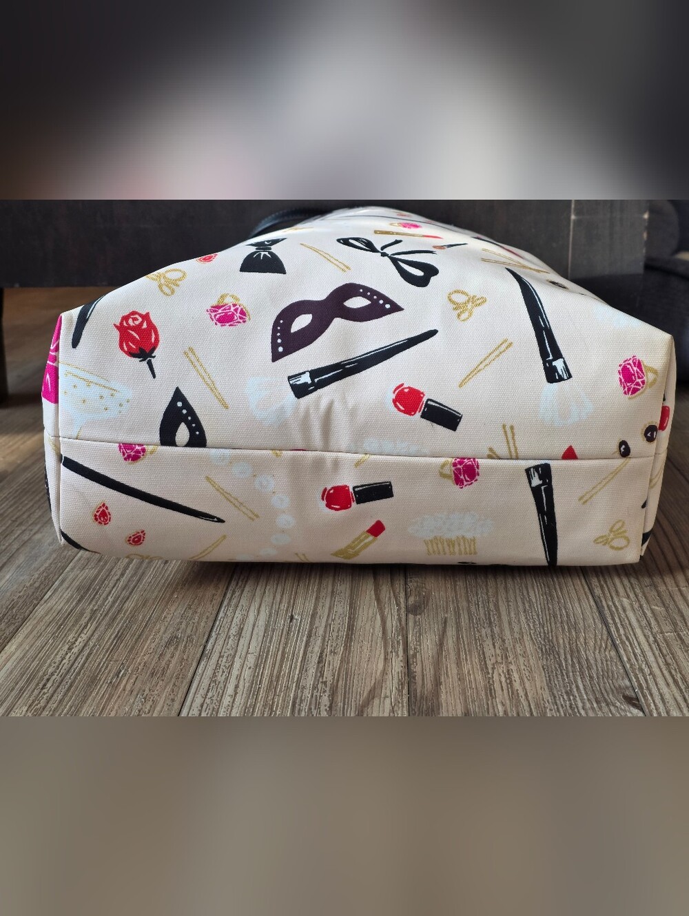 Kate Spade New York "Hop To It" Bon Shopper tote - Picture 5 of 9